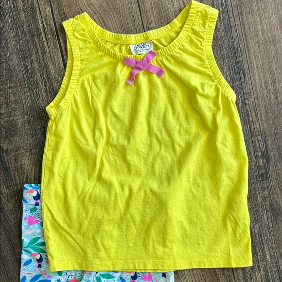 Mini Boden Bright Yellow Top with Pink Bow and Patterned Shorts - Picture 2 of 6